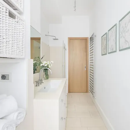 Easylife - - Vigoni 7 - Santa Sofia Apartament