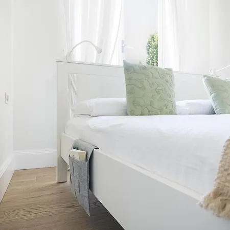 Easylife - - Vigoni 7 - Santa Sofia *