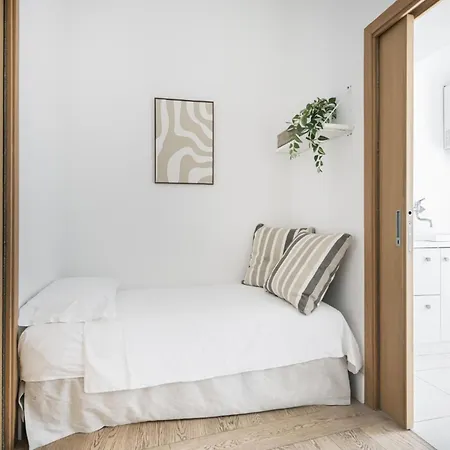 Easylife - - Vigoni 7 - Santa Sofia * Milaan