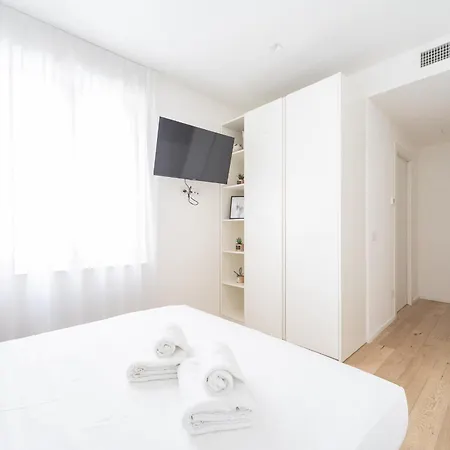 Enora Aapts By Sweett - Sirtori *