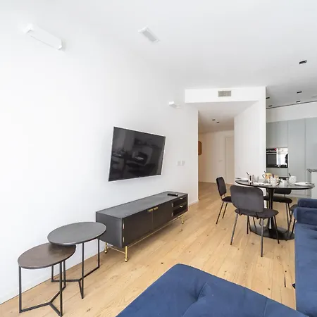 Enora Aapts By Sweett - Sirtori Apartment Mailand