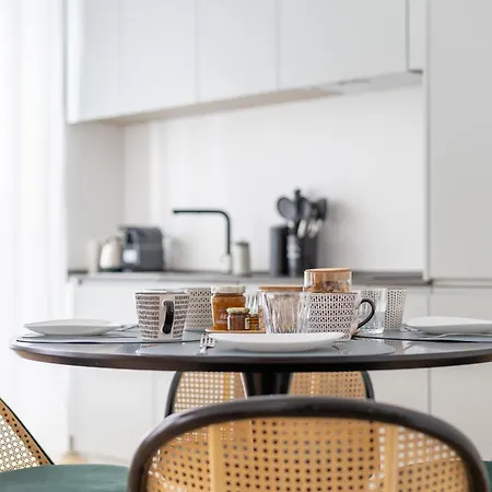 Enora Aapts By Sweett - Sirtori * Mailand