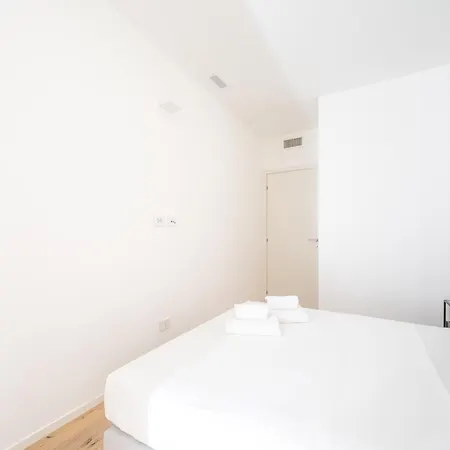 Enora Aapts By Sweett - Sirtori Apartmán