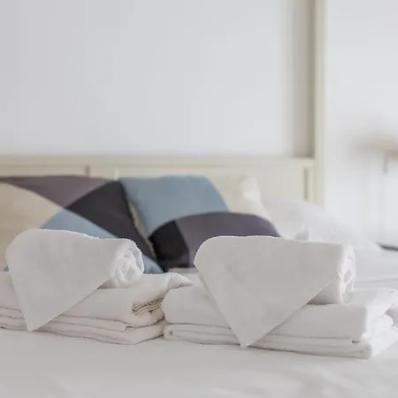 Enora Aapts By Sweett - Sirtori Apartmán *