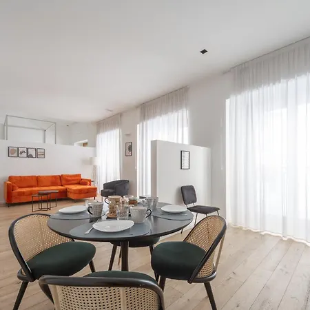 Enora Aapts By Sweett - Sirtori Apartmán Milán