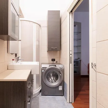 Guesthost - Comfy 500 Mt From Mm Loreto