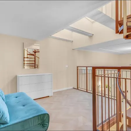 Appartamento Loft The Palm - Metro M2, Spazioso&parcheggio Milano