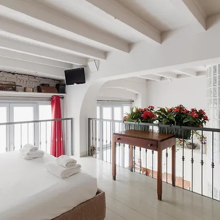 Guesthost - Mm2 Sant'agostino Apartamento Milão