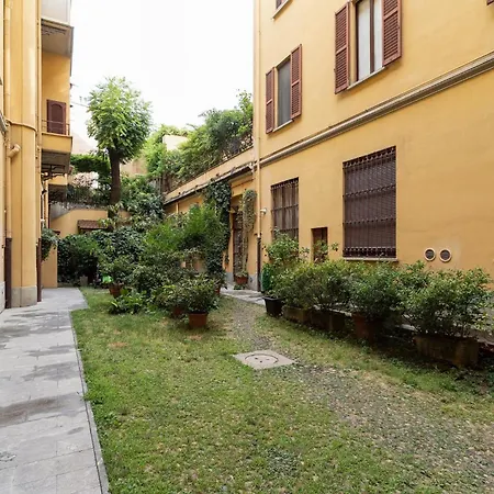 Guesthost - Mm2 Sant'agostino * ميلان