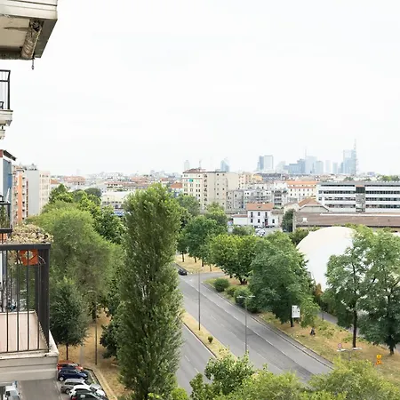 Guesthost - Mm2 Udine - Lovely Appartement Milan