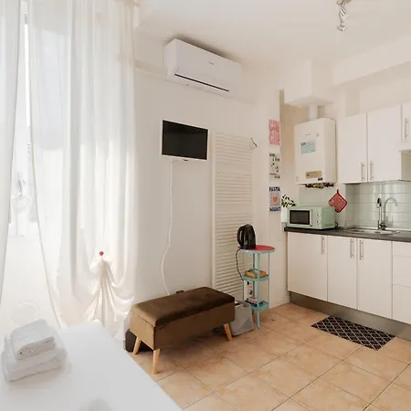 Guesthost - Step Into - Tortona District 아파트