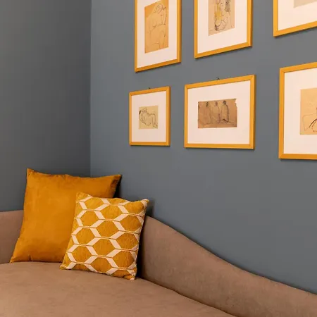 Апартаменты Luxury 10 Minutes From Duomo *