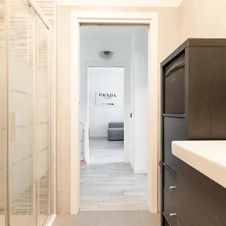 Guesthost - Bonola M1 Balcony Apartmán Milán