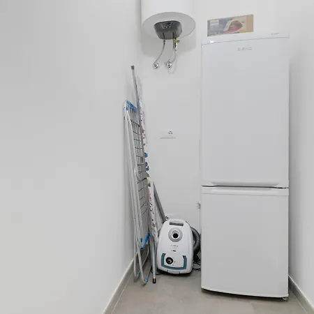 Guesthost - Cimiano M2 Cosy * Милан