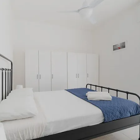 Guesthost - Cimiano M2 Cosy Апартаменты *