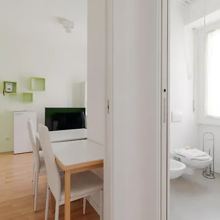 Guesthost - Mm1 Inganni Bright *