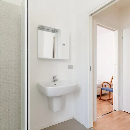 Guesthost - Mm1 Inganni Bright *