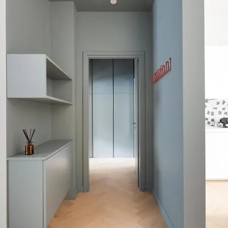 Guesthost - Piazza Ascoli Cosy Lägenhet