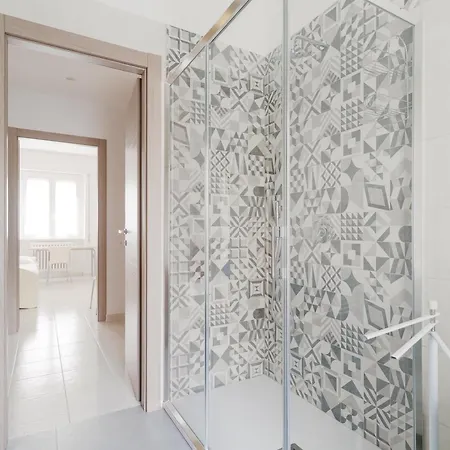 Guesthost - Piazza Abbiategrasso Chiesa Rossa Apartamento