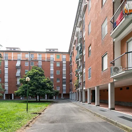 Guesthost - Piazza Abbiategrasso Chiesa Rossa Apartament Mediolan