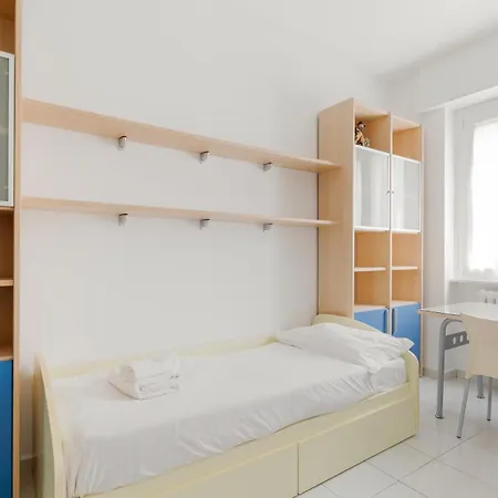 Guesthost - Piazza Abbiategrasso Chiesa Rossa Apartament Mediolan