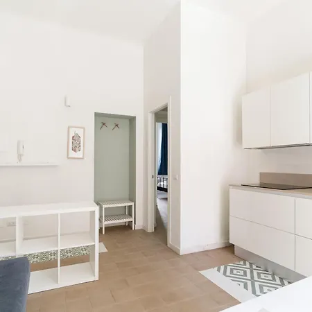 Apartamento Guesthost - M4 Argonne Balcony Milão