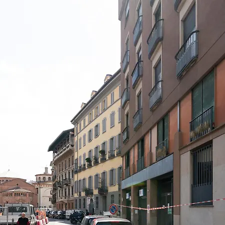 Guesthost - Cosy Missori M3 Milano