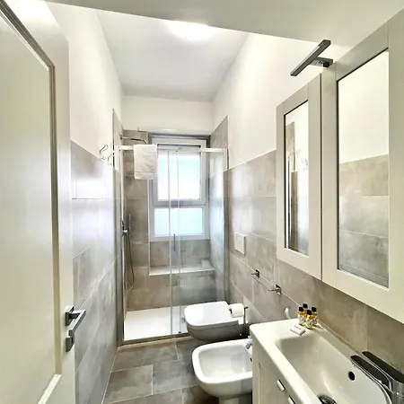 New And Cozy Metro Parking Train To Airport Lägenhet Milano