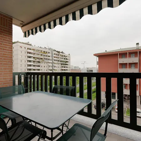 Guesthost- Universita Bocconi Terrace Apartment Mailand
