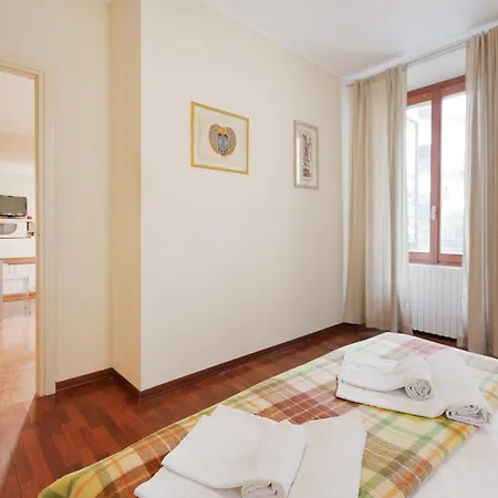 Guesthost - Arco Della Pace Milano