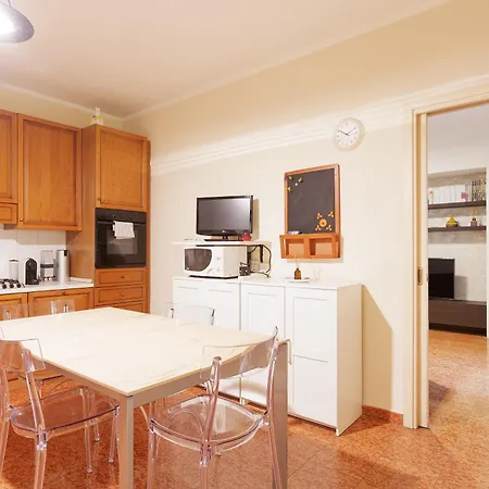 Apartamento Guesthost - Arco Della Pace *
