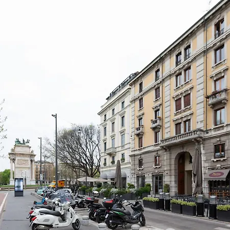 Guesthost - Arco Della Pace Apartamento