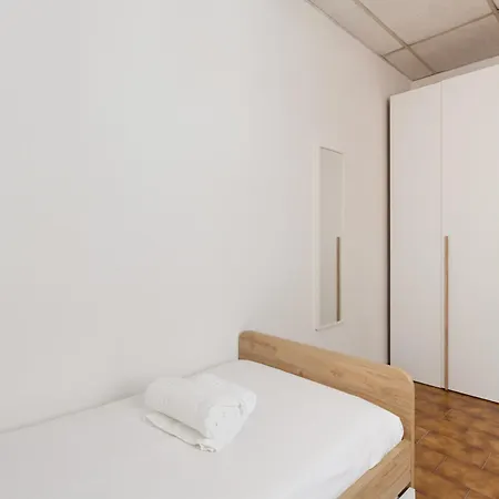 Appartamento Guesthost - M3 Lodi Tibb-brenta Comfy Flat *