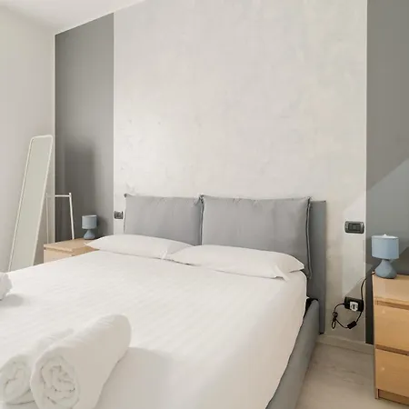 Guesthost - Gelsomini * Milano