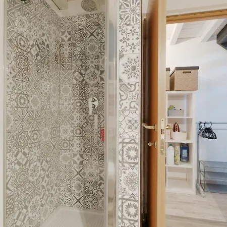 Guesthost - Cozy Loft X4 Near Via Padova * Milano