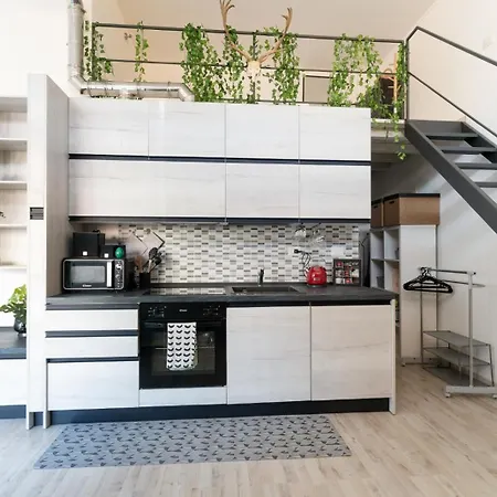 Guesthost - Cozy Loft X4 Near Via Padova Milano