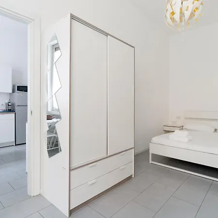 Guesthost - Bright Isola - Appartement *