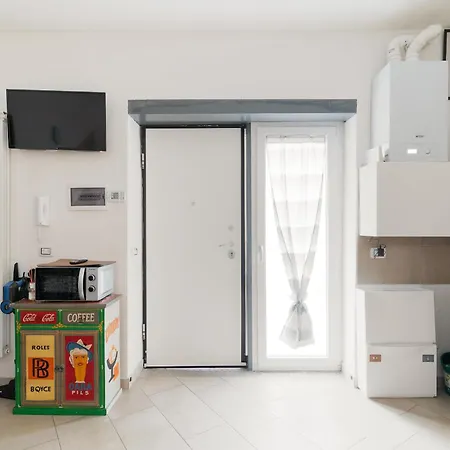 Cozy Ground-floor In Affori