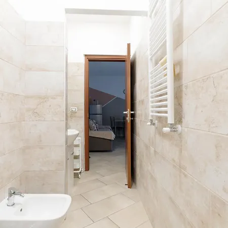 Cozy Ground-floor In Affori Milano