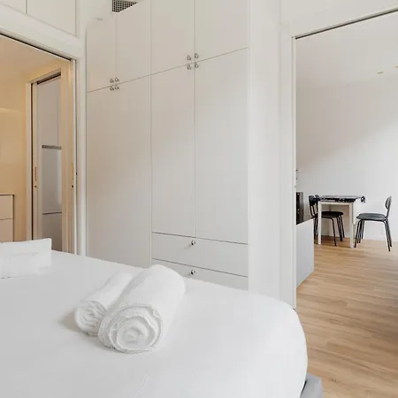 Guesthost - Varesina - Appartamento *