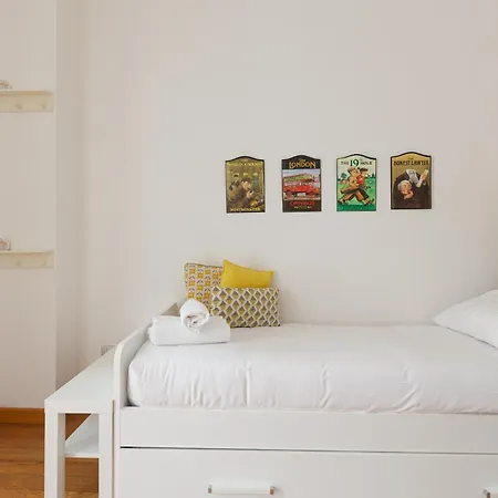 Apartmán Guesthost - M1 Lima Roomy With Balconies Milán