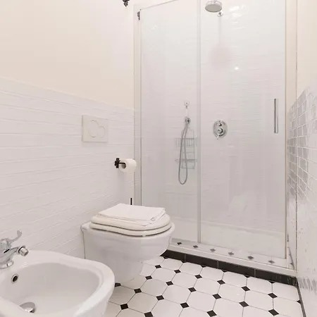 Guesthost - Porta Venezia & Buenos Aires Appartement Milan