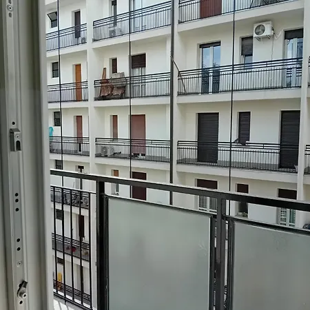 Guesthost - San Siro Modern With Balcony Appartement Milan