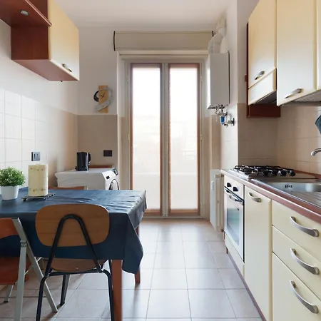 Guesthost - Milano- Lorenteggio Balcony Lejlighed *