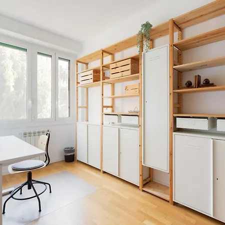 Guesthost - Bright And Modern * Milano