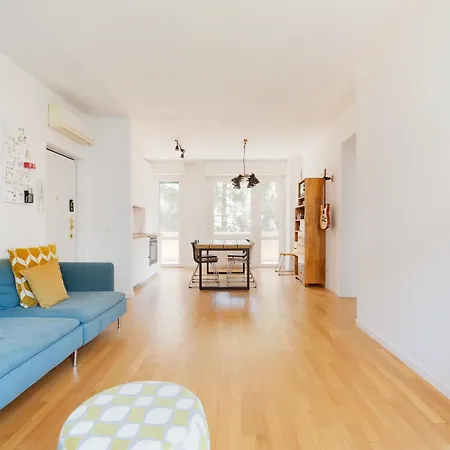 Guesthost - Bright And Modern Lejlighed Milano