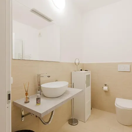 Lejlighed Guesthost - M4 Frattini Modern With Balcony X4 *