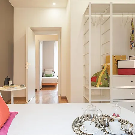 Guesthost - Corso Chic Apartman