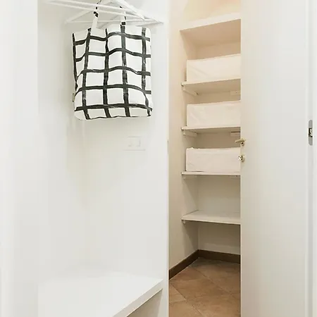 Guesthost - Corso Chic Milánó