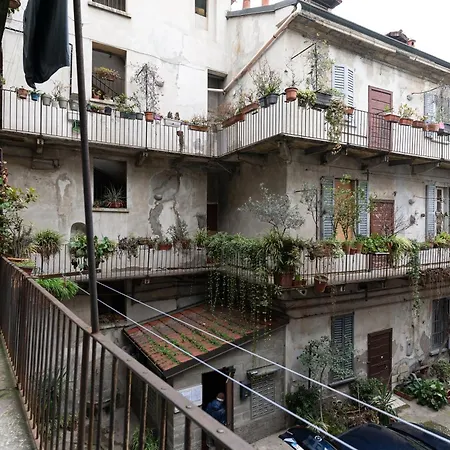 Guesthost - Cosy Comfy Milano- Sempione & Gerusalemme ميلان